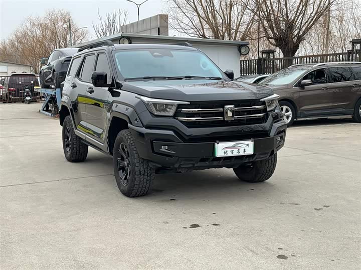 Фото 3 - Tank 400 Hybrid