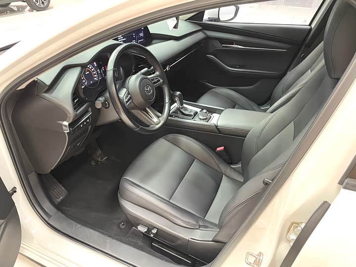 Фото 8 - Mazda 3 (Axela)