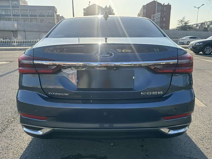 Фото 5 - Ford Escort