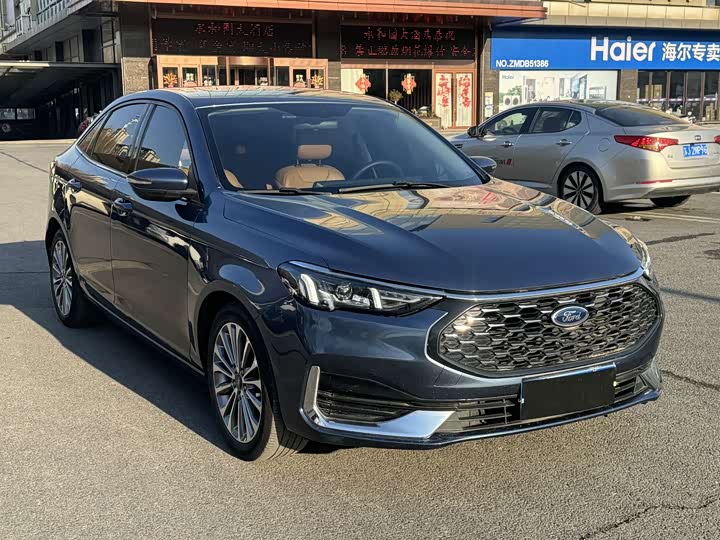 Фото 7 - Ford Escort