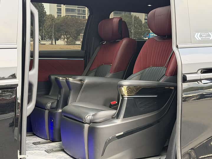 Фото 9 - GAC Trumpchi M8