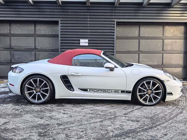 Фото 4 - Porsche 718