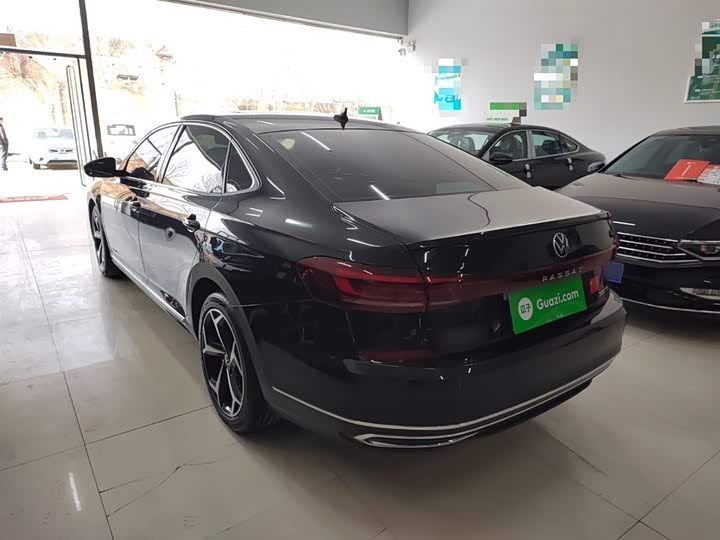 Фото 5 - Volkswagen Passat