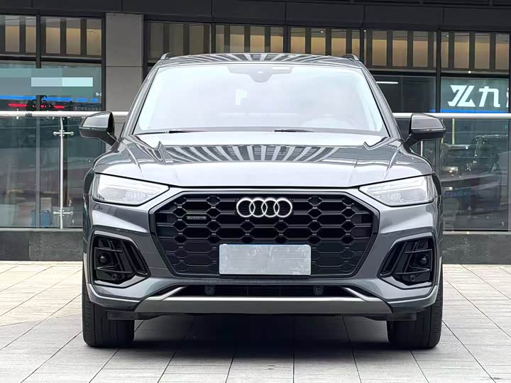 Фото 3 - Audi Q5L