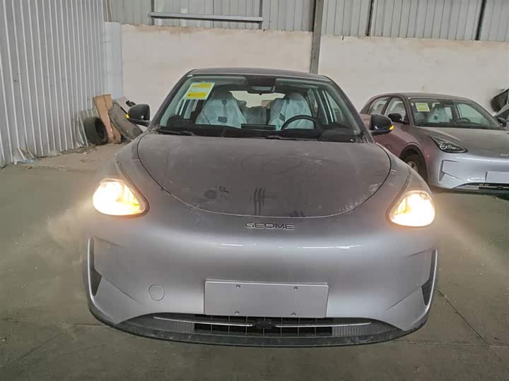 Фото 3 - Geely Galaxy Geome