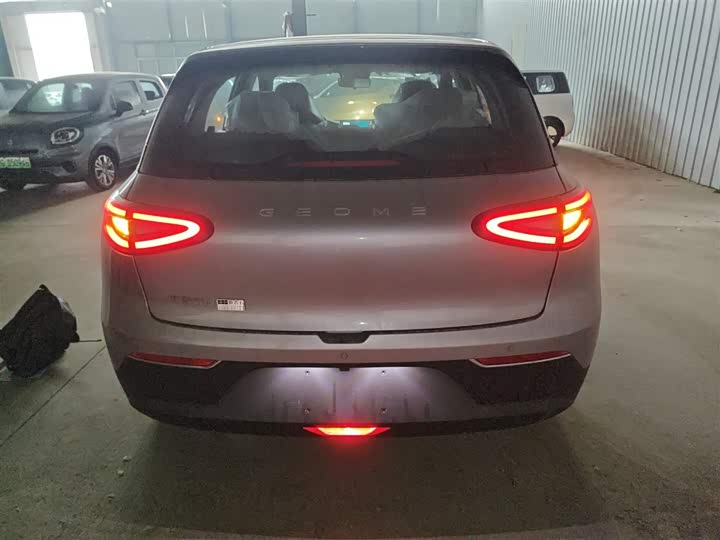 Фото 6 - Geely Galaxy Geome