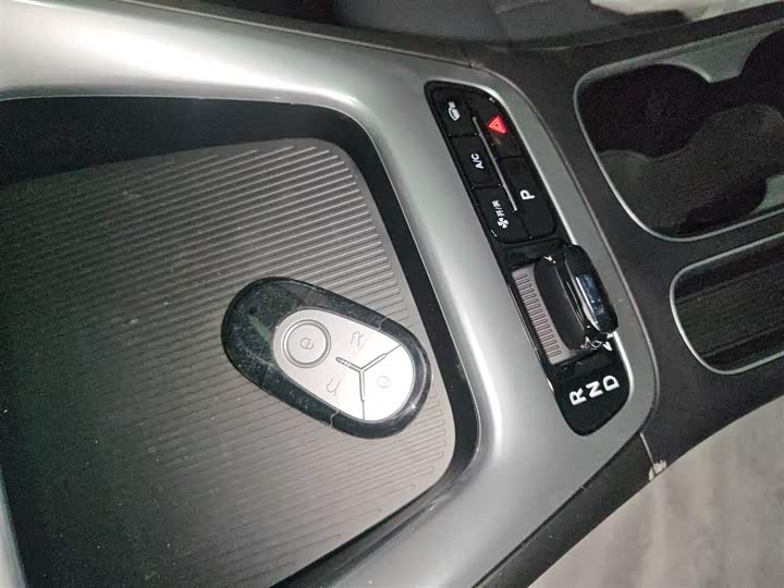 Фото 9 - Geely Galaxy Geome