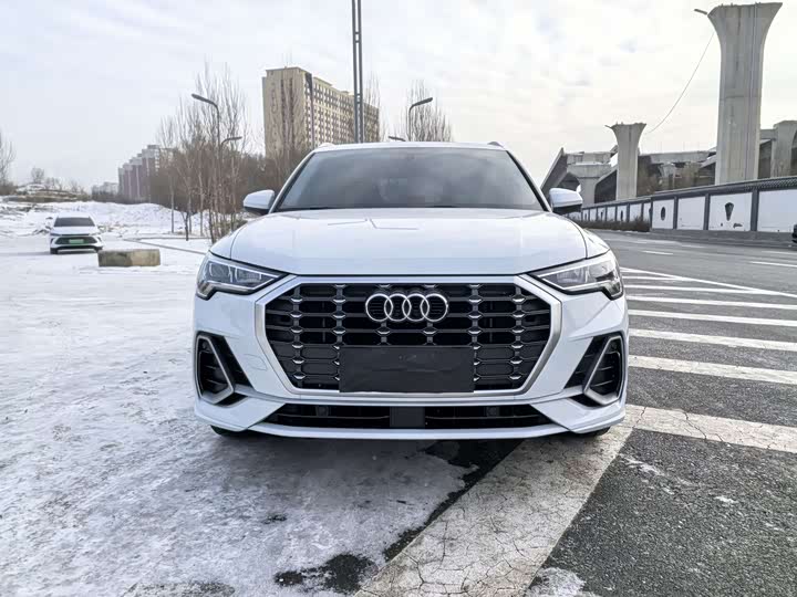 Фото 2 - Audi Q3