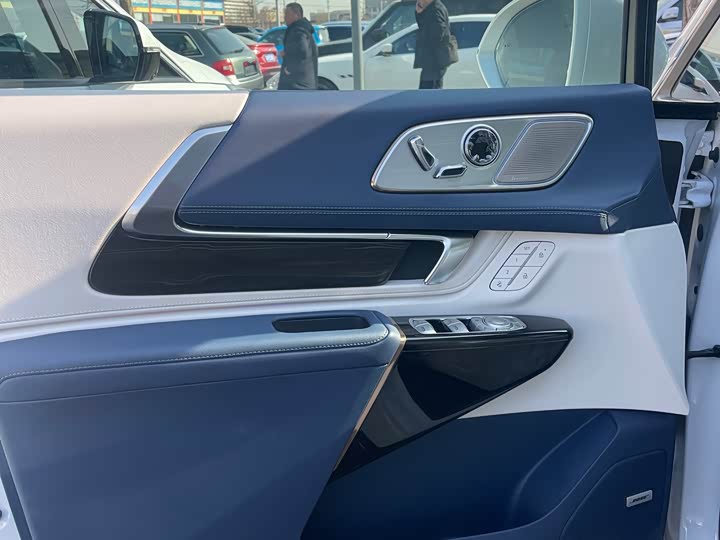 Фото 6 - Buick GL8 Century