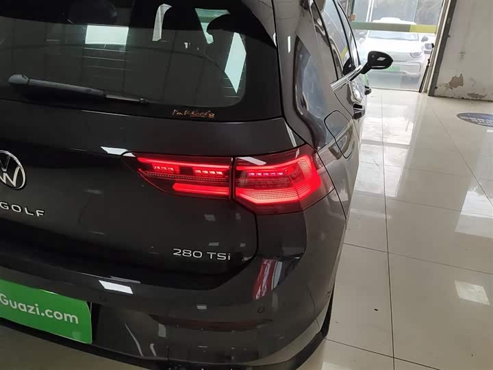 Фото 8 - Volkswagen Golf