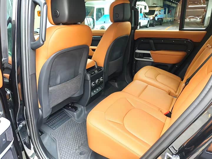 Фото 5 - Land Rover Defender