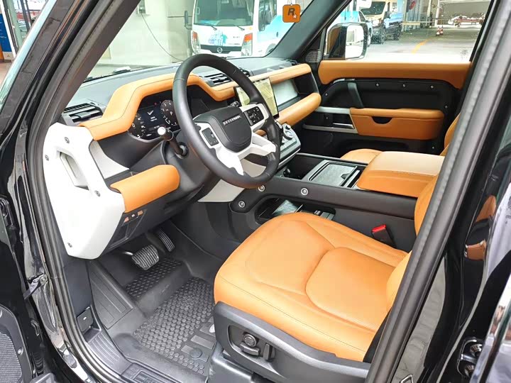 Фото 6 - Land Rover Defender