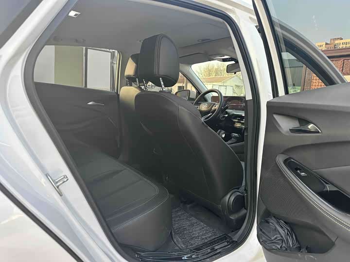 Фото 8 - Buick Verano