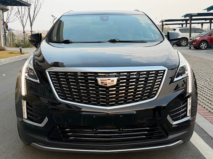 Фото 2 - Cadillac XT5