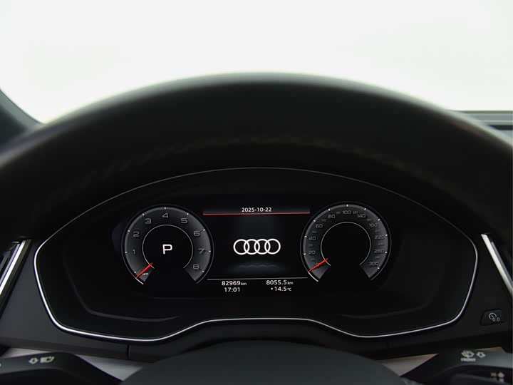 Фото 9 - Audi Q5L Sportback