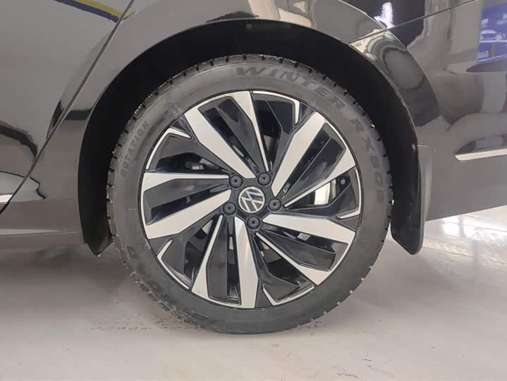 Фото 6 - Volkswagen Passat