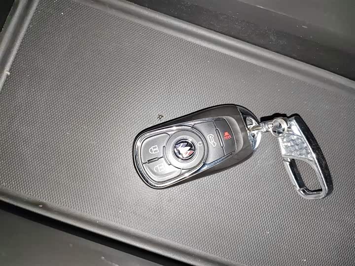 Фото 9 - Buick GL8 ES