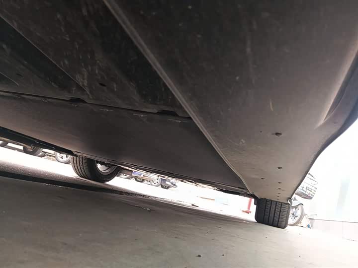 Фото 4 - GAC Aion UT