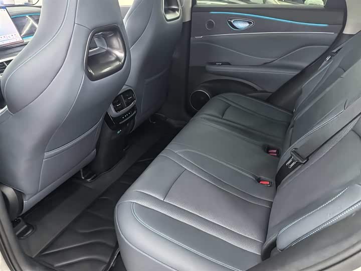 Фото 6 - BYD Sea Lion 07 DM-i Hybrid