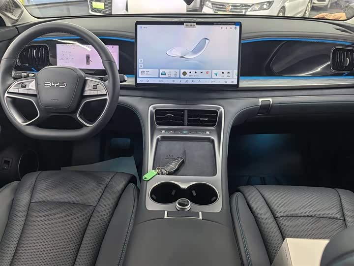 Фото 7 - BYD Sea Lion 07 DM-i Hybrid