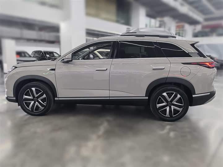 Фото 8 - BYD Sea Lion 07 DM-i Hybrid