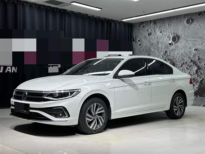 Фото 1 - Volkswagen Bora