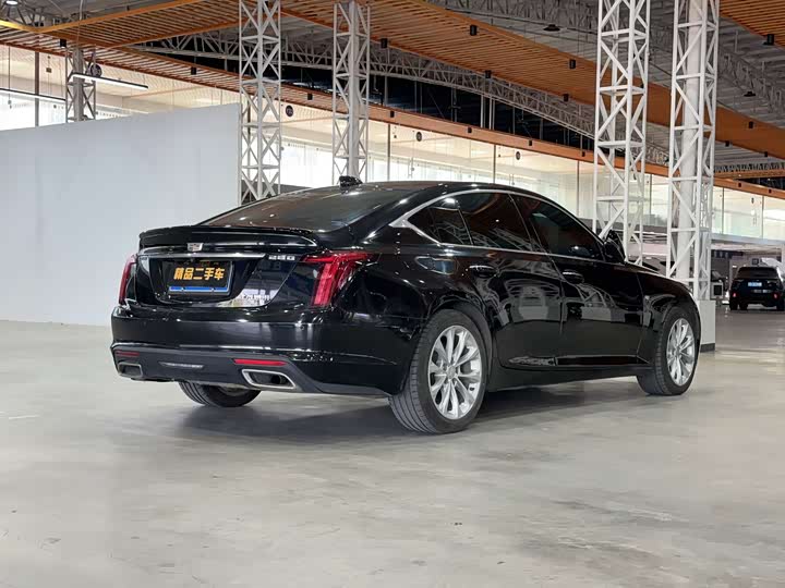 Фото 2 - Cadillac CT5