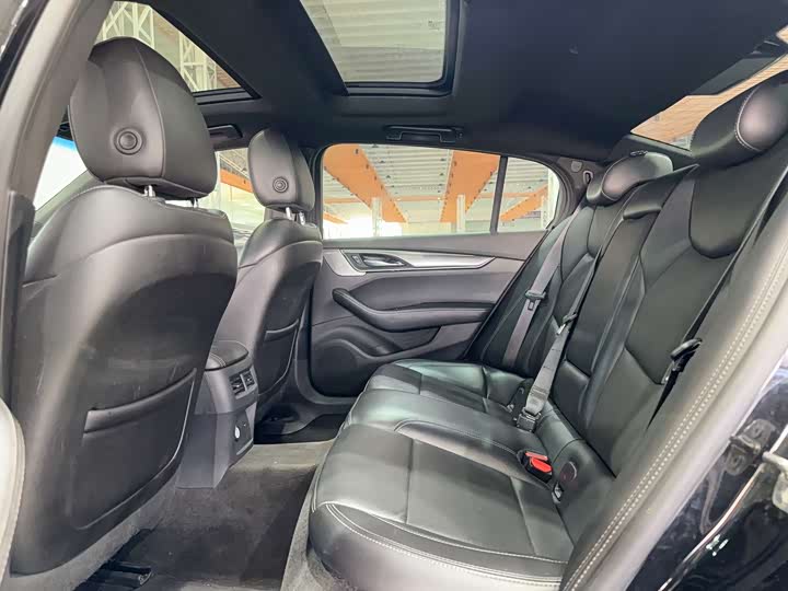 Фото 9 - Cadillac CT5