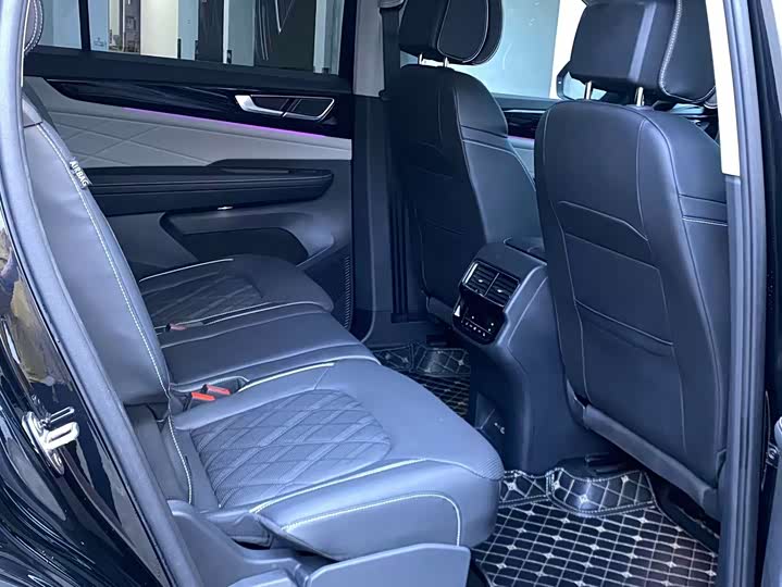 Фото 8 - Volkswagen Teramont Pro