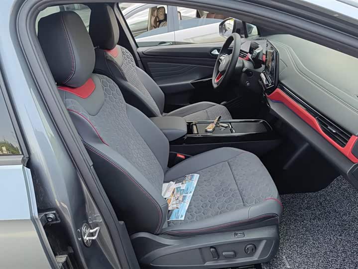 Фото 8 - Volkswagen ID.4 X