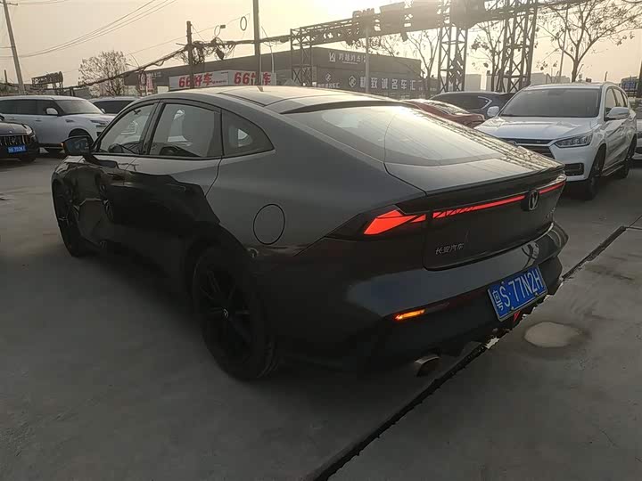 Фото 5 - Changan UNI-V