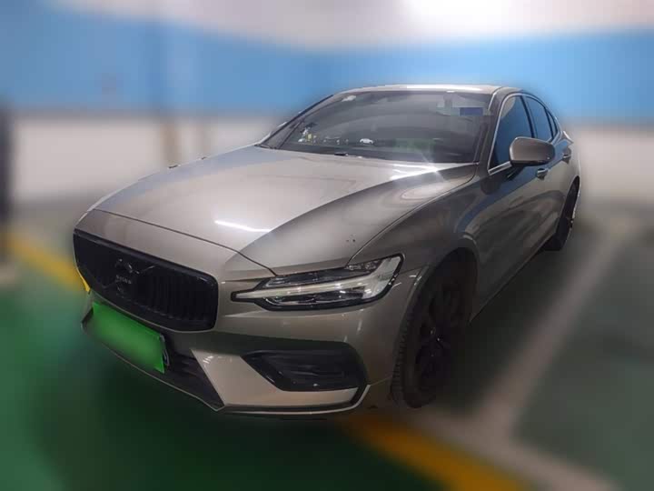 Фото 2 - Volvo S60