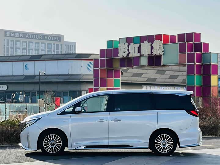 Фото 3 - GAC Trumpchi M8