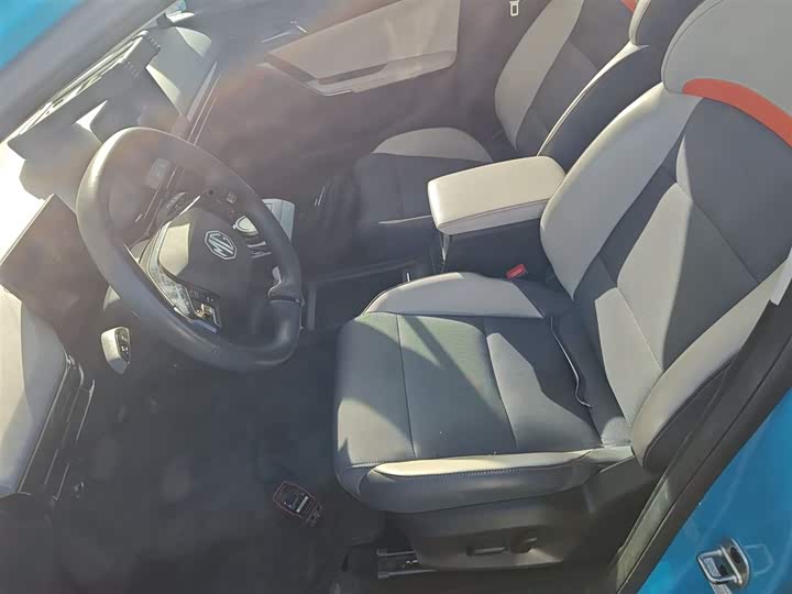 Фото 7 - MG Motor 4 EV