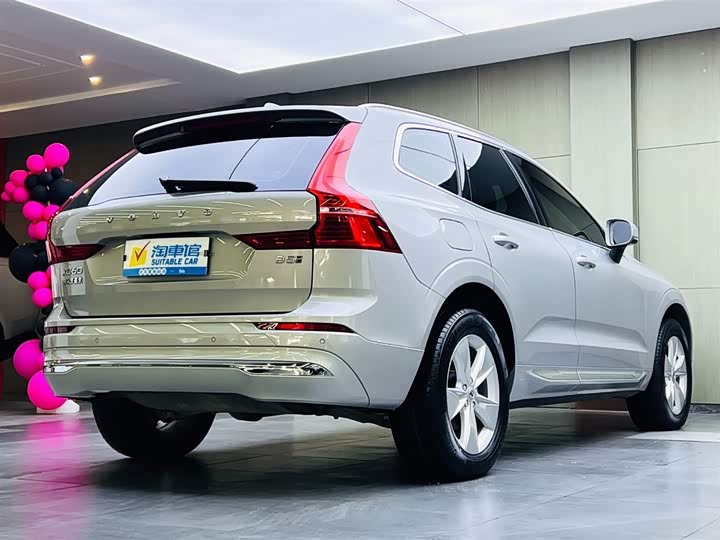 Фото 4 - Volvo XC60