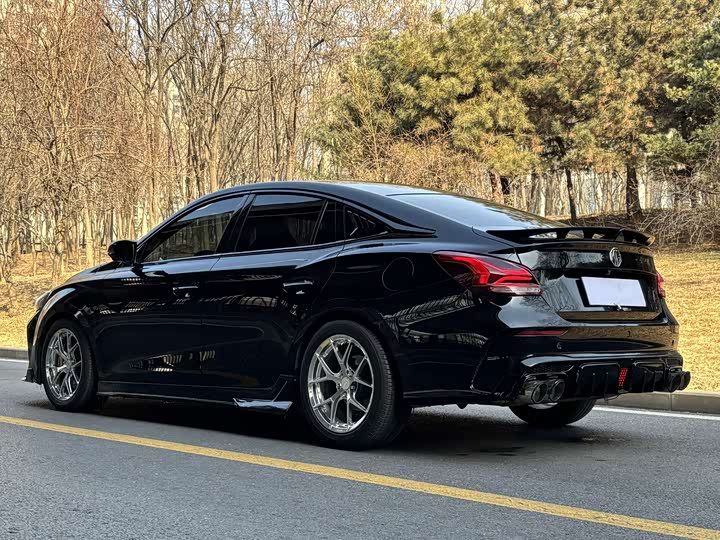 Фото 4 - MG Motor 5 Scorpio