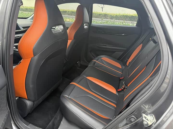 Фото 6 - Changan UNI-V