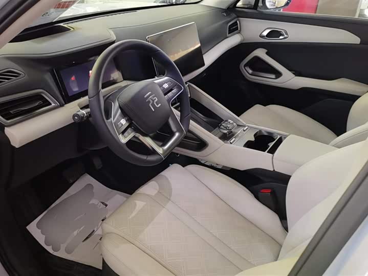 Фото 9 - BYD Yuan Up