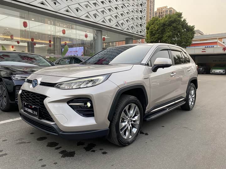 Фото 3 - Toyota Wildlander