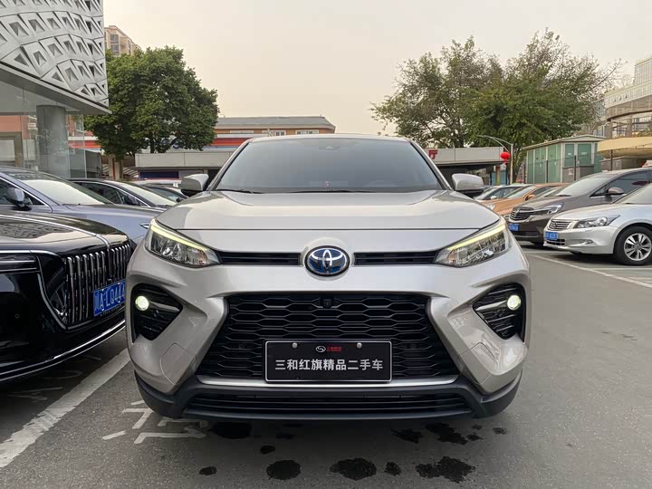 Фото 4 - Toyota Wildlander