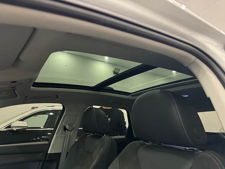 Фото 7 - Audi Q3