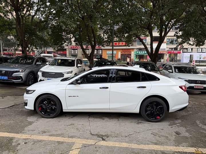 Фото 3 - Chevrolet Malibu XL