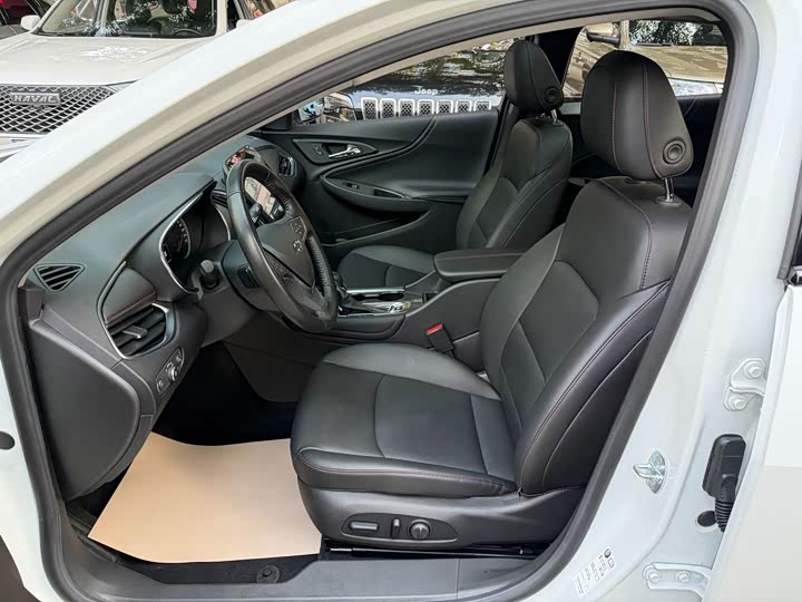 Фото 7 - Chevrolet Malibu XL