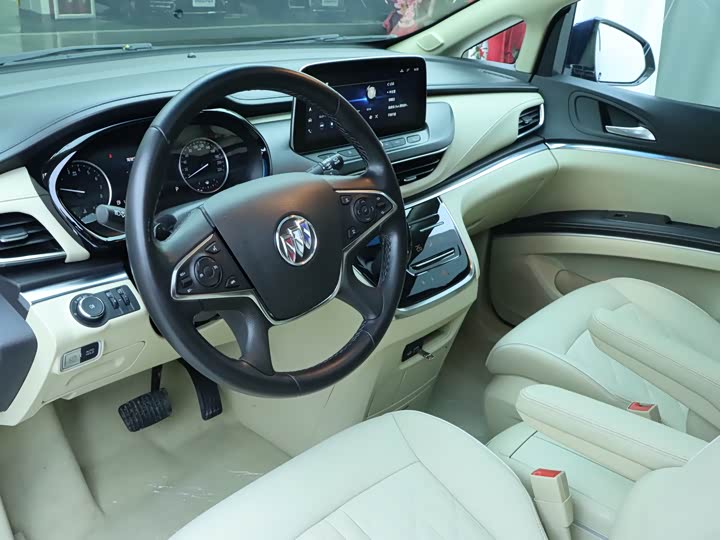 Фото 6 - Buick GL8 ES