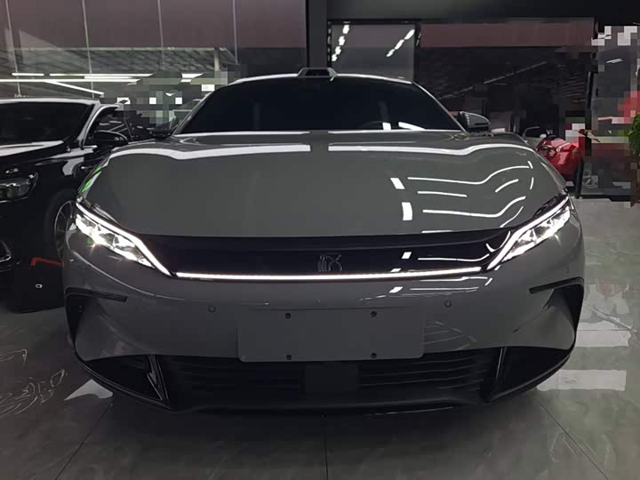 Фото 3 - BYD Han