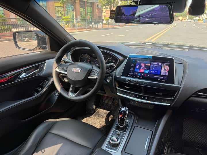 Фото 7 - Cadillac CT5