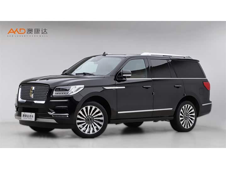 Фото 1 - Lincoln Navigator