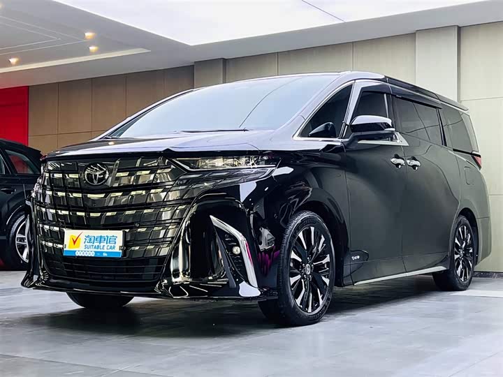 Фото 1 - Toyota Alphard