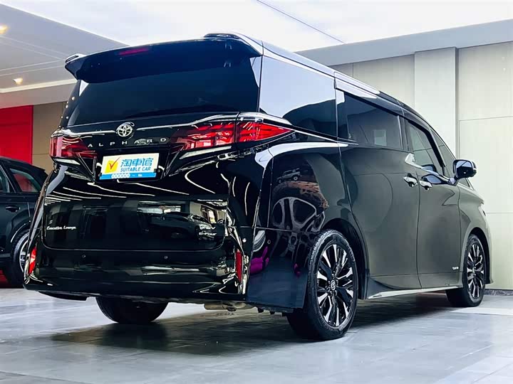 Фото 4 - Toyota Alphard