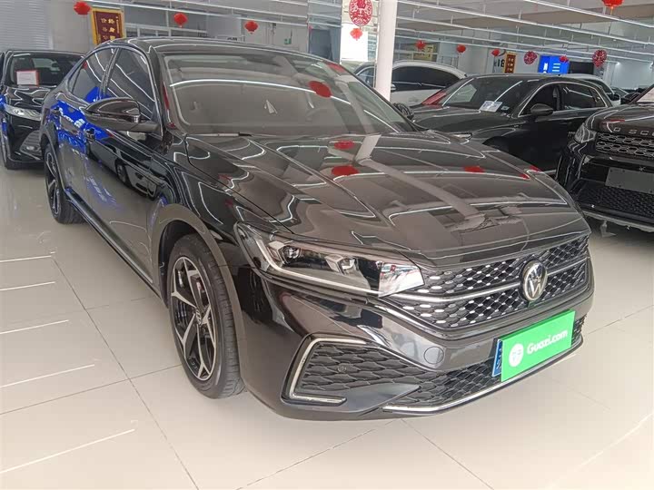 Фото 4 - Volkswagen Passat